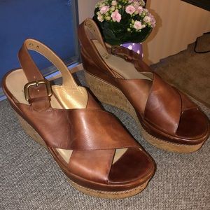 Stuart Weitzman
Brown Y290915 Wedges